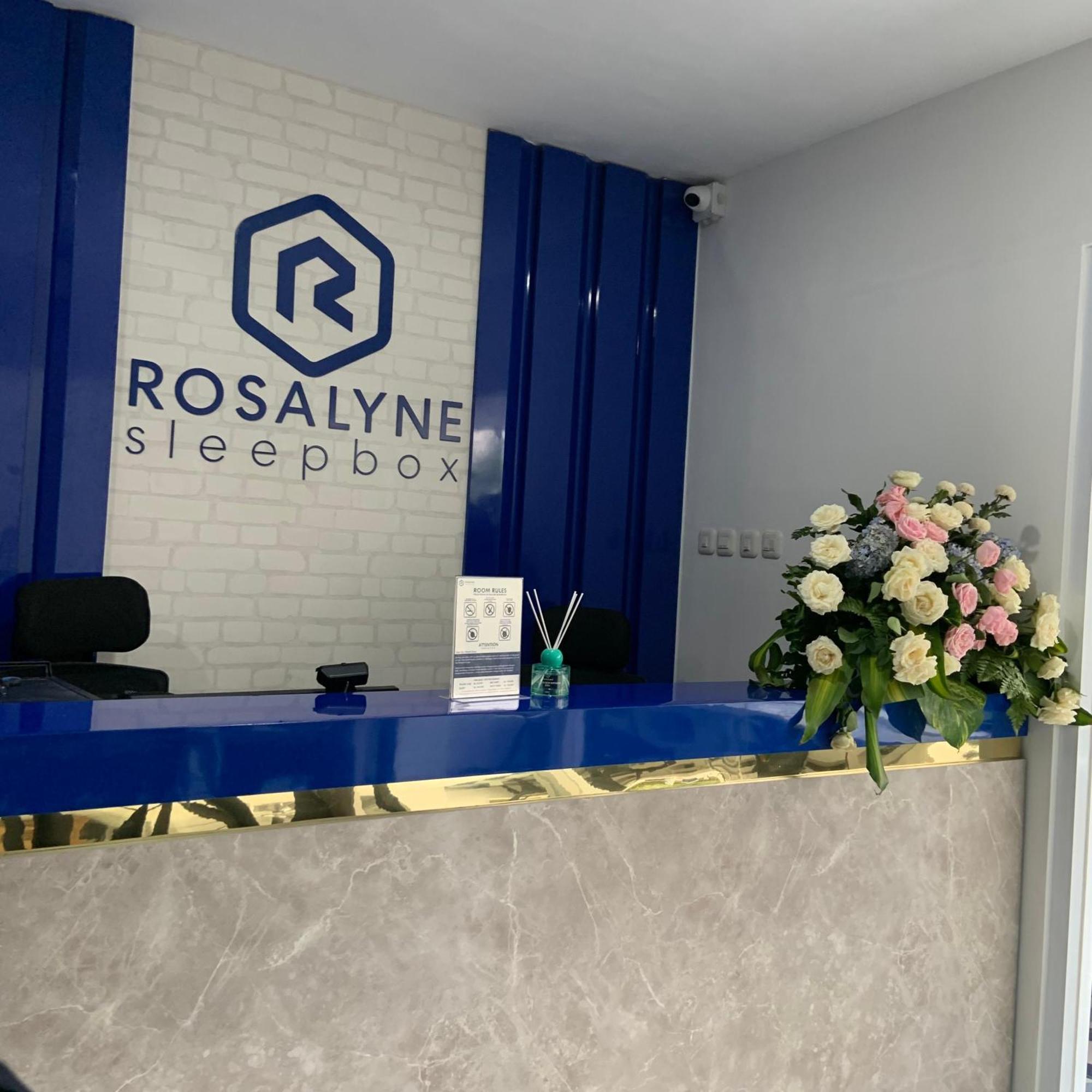Rosalyne Sleepbox Malioboro 3 Hotell Yogyakarta Exteriör bild