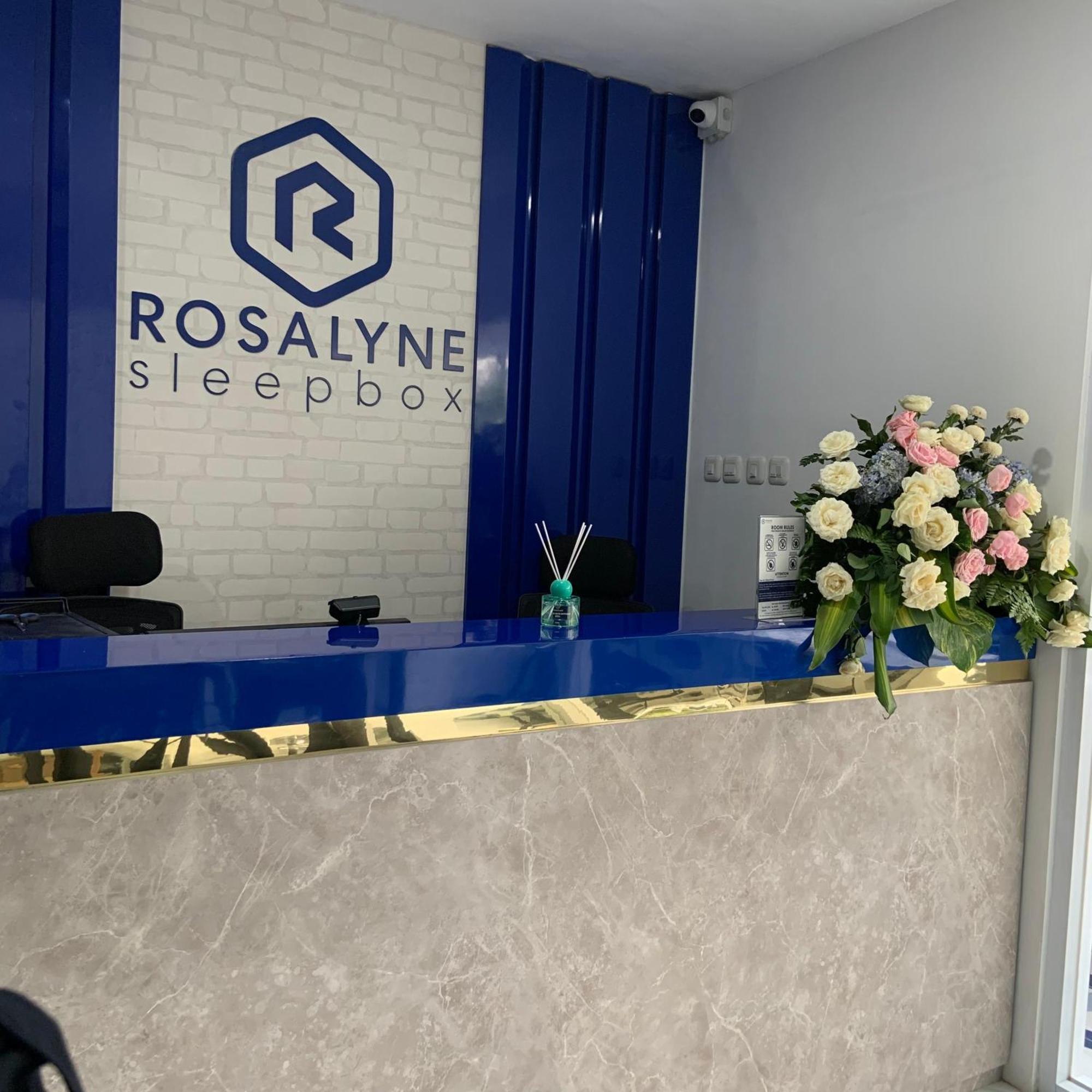 Rosalyne Sleepbox Malioboro 3 Hotell Yogyakarta Exteriör bild